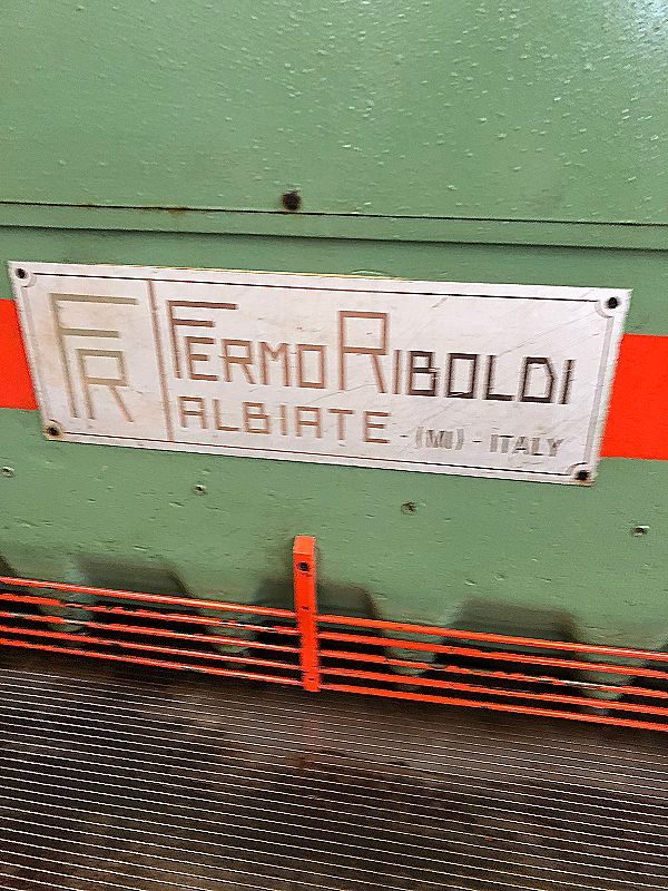 Cesoia_a_ghigliottina_Riboldi