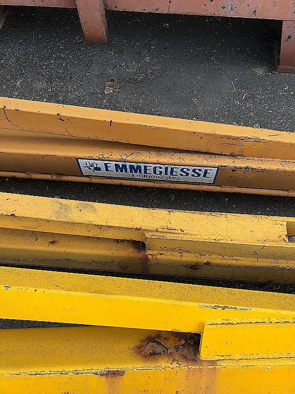 Gru_a_bandiera_da_pilastro_7_metri