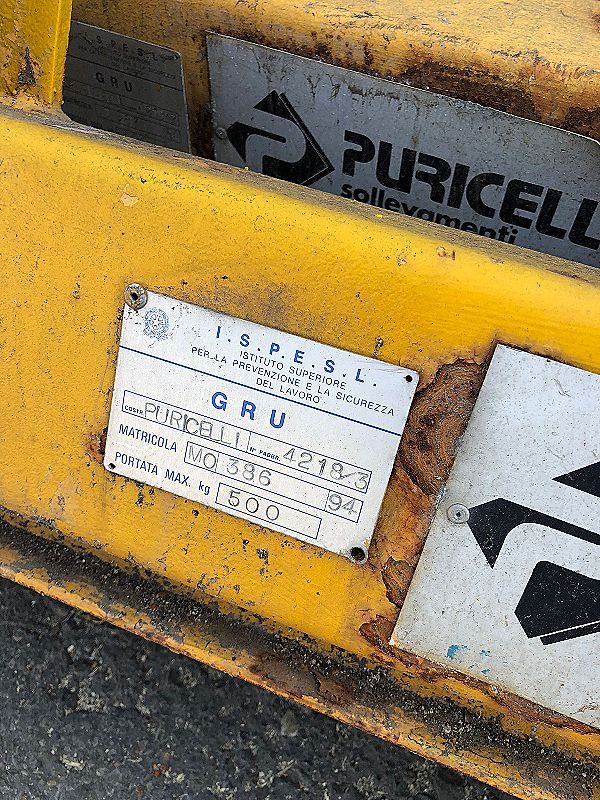 Gru_a_bandiera_da_pilastro_7_metri