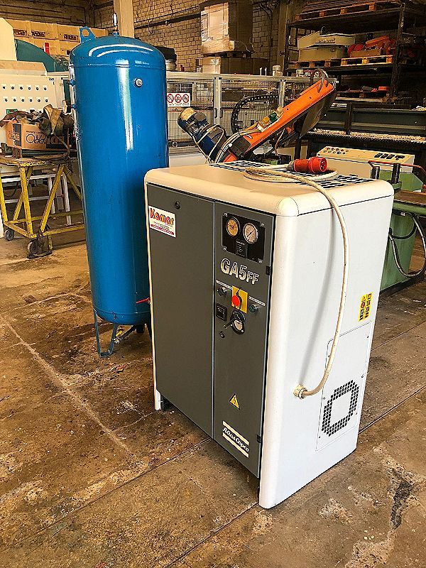 Compresore_atlas_copco_GA_5_FF_con_essicatore