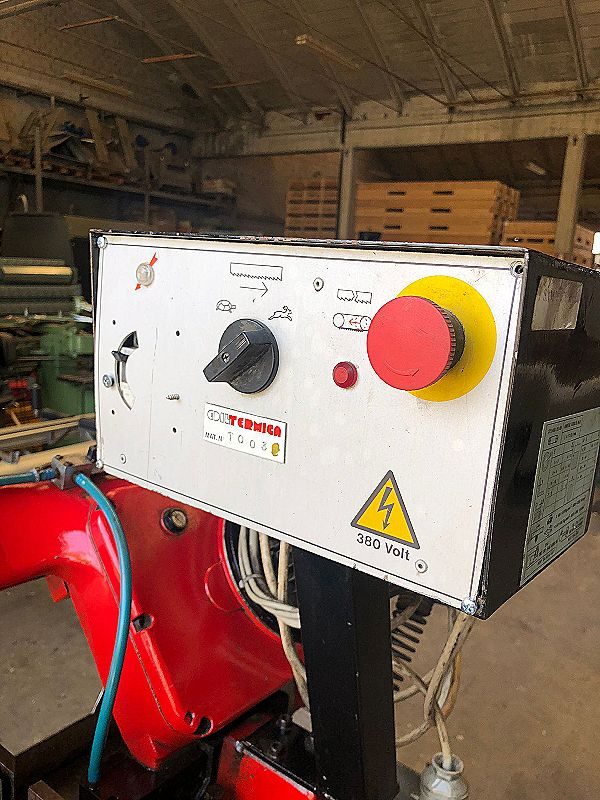 Sega_a_nastro_bianco_modello_270