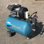 Compressore_a_pistoni_con_doppia_testa_Ceccato