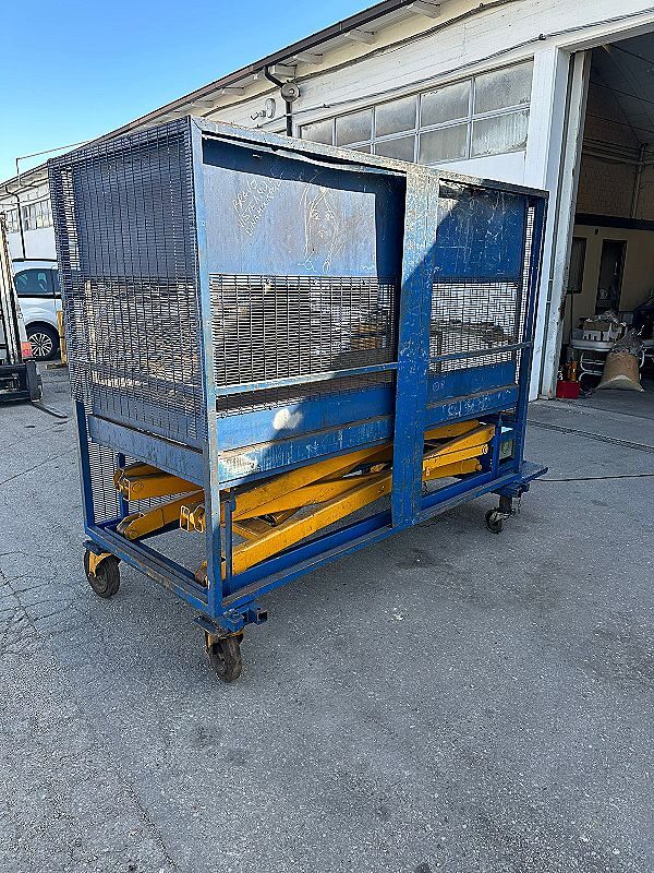 Piattaforma_a_forbice_elettrica