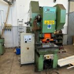 Pressa_da_stampaggio_Ross_da_63_ton
