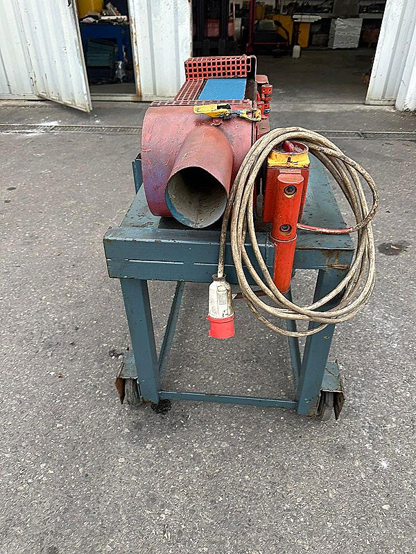 Carteggiatrice_380_V_con_nastro_nuovo