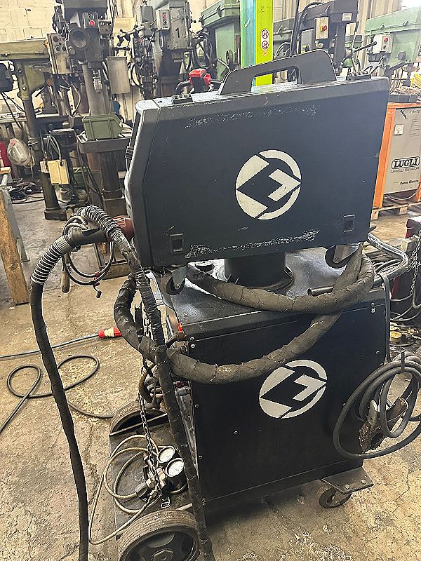 Saldatrice_a_filo_Sol_Welding_tipo_TRC_4500_W