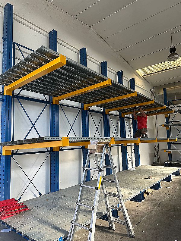 Cantilever_Leoni_per_lamiera